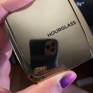 Hourglass Ambient Lighting Blush